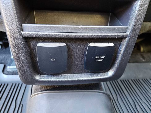 Used 2018 Ford Edge SEL w/ Equipment Group 201A image 11