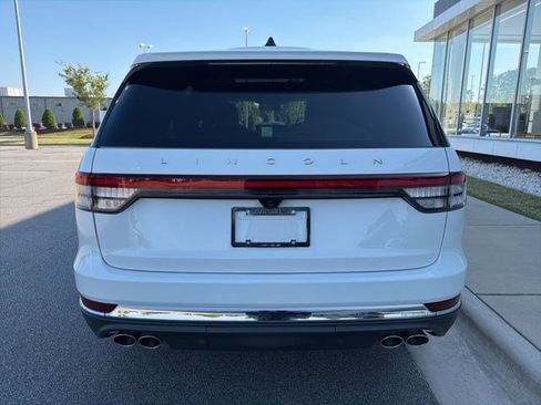 Used 2025 Lincoln Aviator Reserve w/ Illumination Package RWD image 4