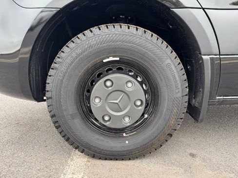 New 2025 Mercedes-Benz Sprinter 3500 image 9