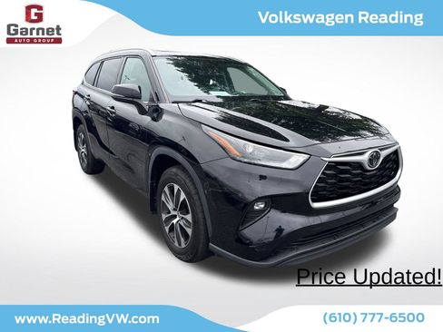 Used 2022 Toyota Highlander XLE AWD/4WD image 8