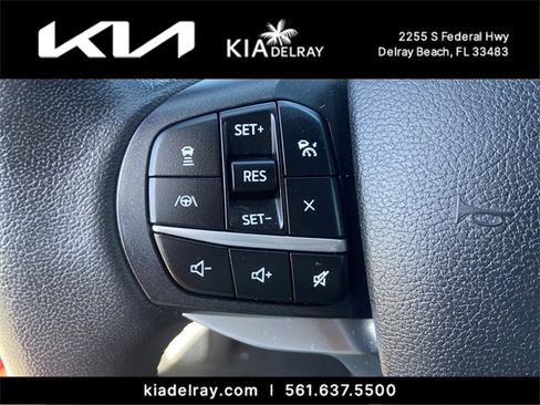 Used 2020 Ford Explorer Limited image 27