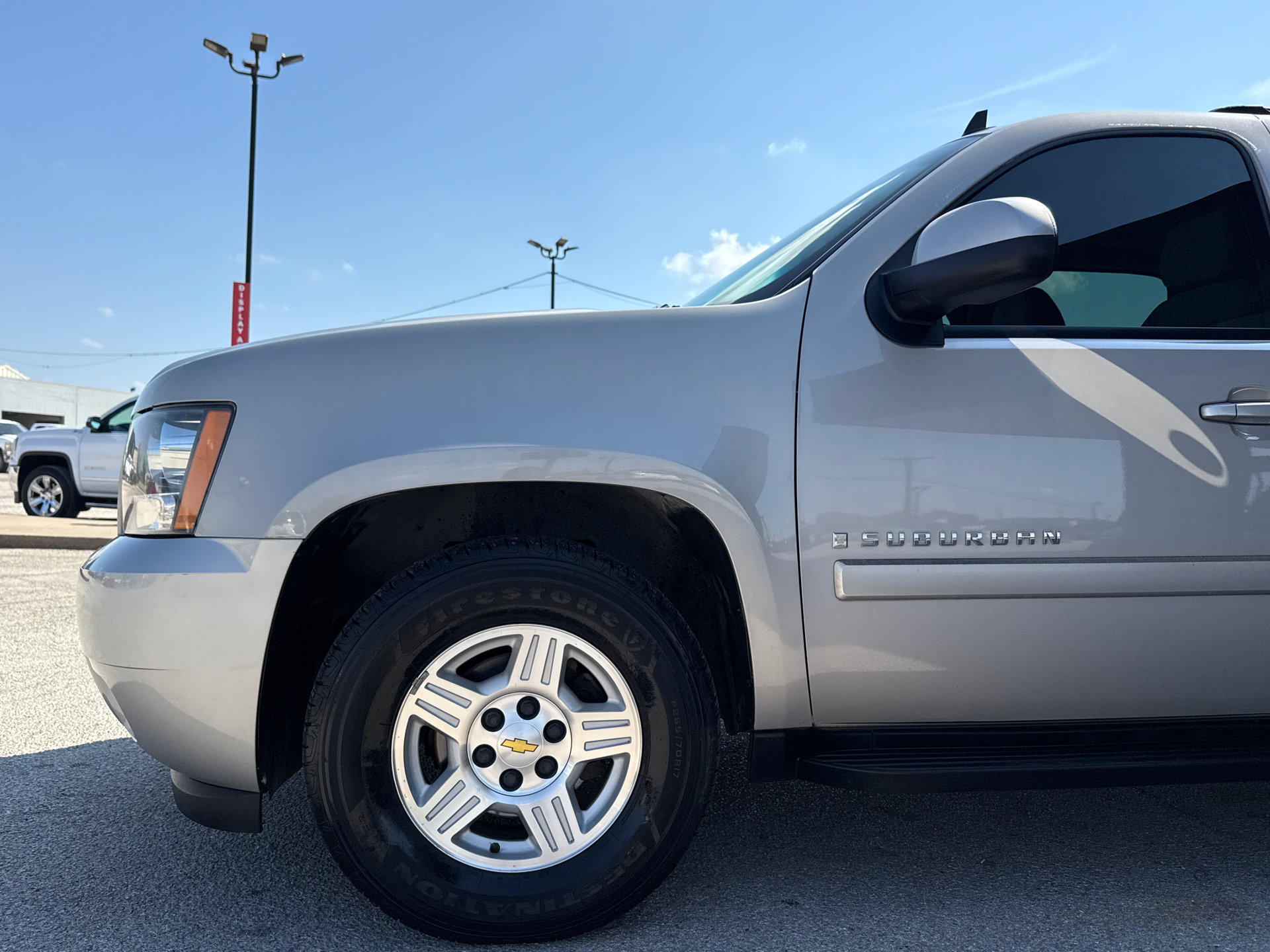 Used 2007 Chevrolet Suburban LT w/ 1LT Special Edition RWD image 5