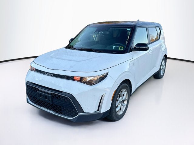 Certified 2024 Kia Soul S FWD image 1