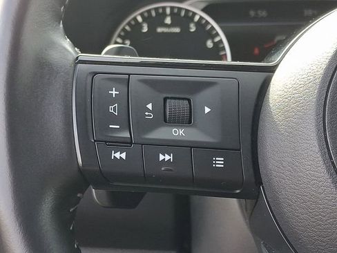 Used 2025 Nissan Pathfinder SL image 22