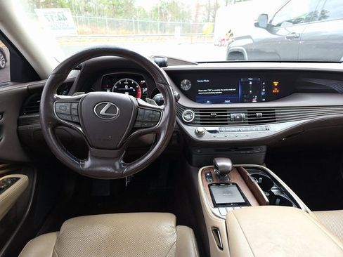 Used 2019 Lexus LS 500 image 6