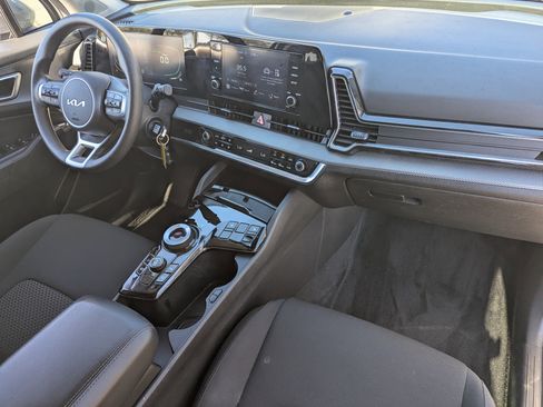 Certified 2023 Kia Sportage LX image 10