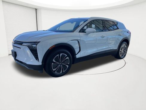 New 2024 Chevrolet Blazer EV LT AWD/4WD image 4