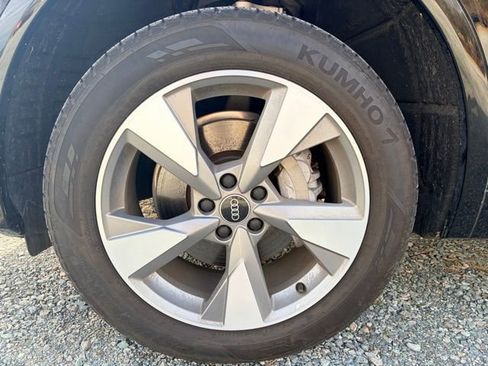 Certified 2023 Audi Q5 2.0T Premium Plus image 5