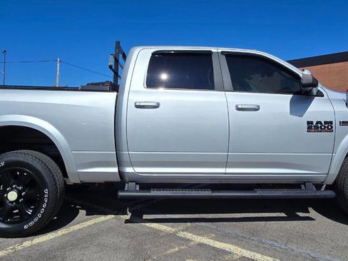 Used 2018 RAM 2500 Big Horn w/ Sport Appearance Group image 4