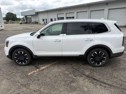 Used 2025 Kia Telluride SX Prestige AWD/4WD image 1