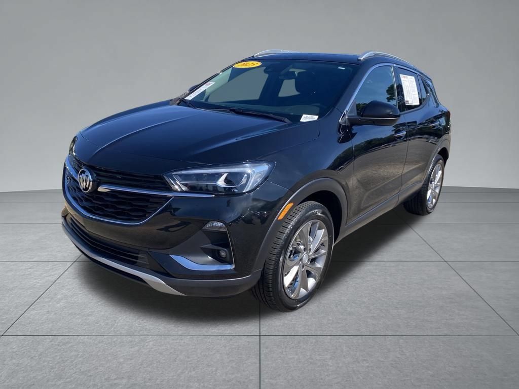 Used 2023 Buick Encore GX Essence w/ Experience Buick Package AWD/4WD image 2