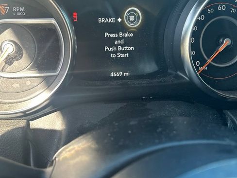 Used 2023 Jeep Gladiator Rubicon w/ Cold Weather Group AWD/4WD image 15