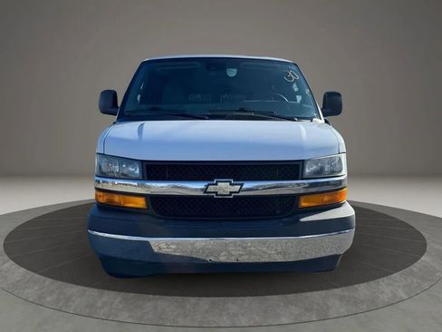 Used 2020 Chevrolet Express 3500 LT w/ LT Preferred Equipment Group image 2