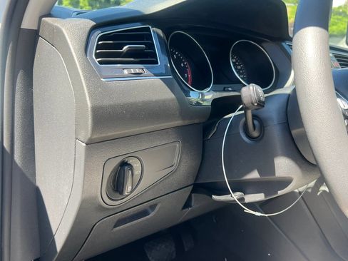 Used 2020 Volkswagen Tiguan S AWD/4WD image 14