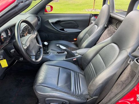 Used 1998 Porsche Boxster image 38