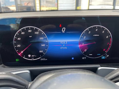 Used 2025 Mercedes-Benz GLB 250 4MATIC image 36
