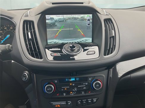 Used 2018 Ford Escape Titanium w/ Ford Safe & Smart Package image 25