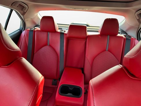 Used 2022 Toyota Camry XSE FWD image 12