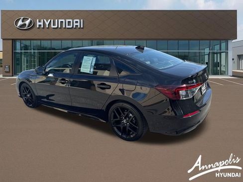 Used 2025 Honda Civic Sport image 3