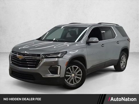 Certified 2023 Chevrolet Traverse LT FWD image 1