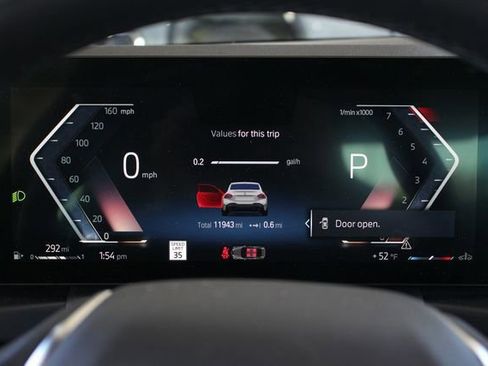 Used 2024 BMW 230i Coupe image 18