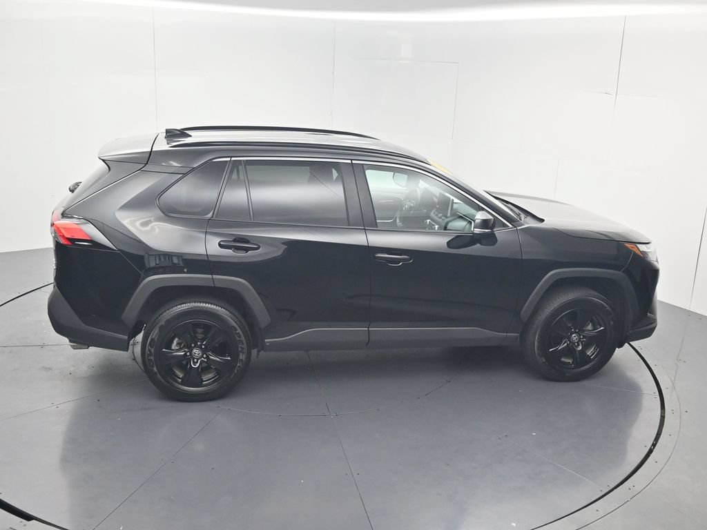 Used 2025 Toyota RAV4 XLE AWD/4WD image 55