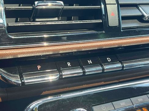 Used 2023 Lincoln Navigator Reserve AWD/4WD image 32
