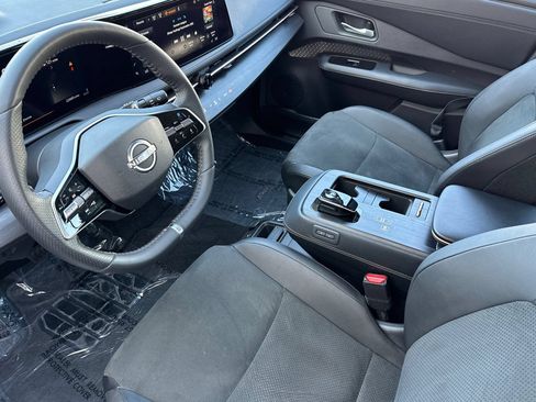 Certified 2023 Nissan Ariya AWD image 10