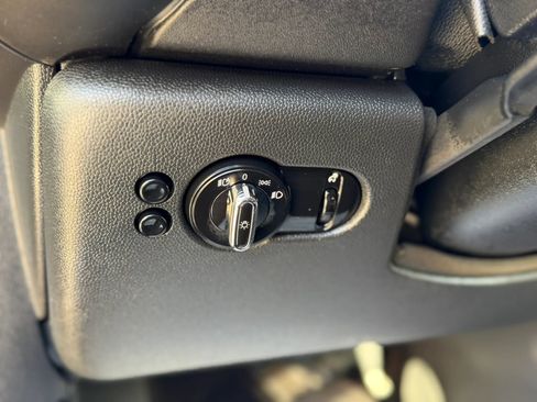 Used 2017 MINI Cooper 2-Door Hardtop image 14