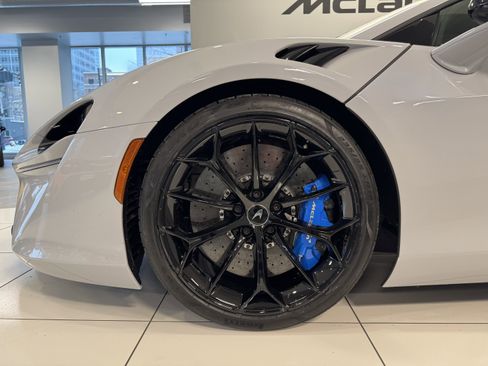 New 2026 McLaren Artura image 19