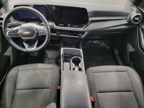 Used 2025 Chevrolet Equinox LT image 6