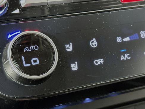 Used 2025 Hyundai Tucson Limited AWD/4WD image 21