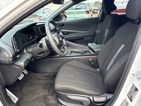New 2026 Hyundai Elantra Sport image 10