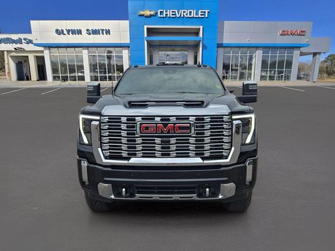 New 2026 GMC Sierra 2500 Denali w/ Denali Reserve Package AWD/4WD image 2