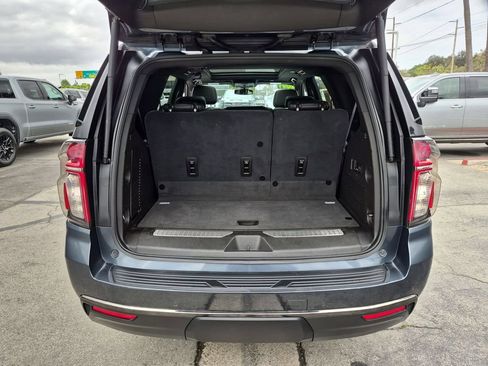 Used 2021 Chevrolet Tahoe Z71 w/ Z71 Off-Road Package AWD/4WD image 19