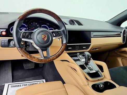 Used 2023 Porsche Cayenne Platinum Edition AWD/4WD image 13