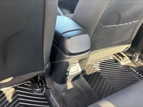 Used 2024 Hyundai Elantra SEL w/ Convenience Package FWD image 10