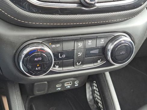 Certified 2022 Chevrolet TrailBlazer ACTIV w/ Sun and Liftgate Package AWD/4WD image 32