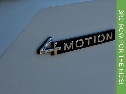Used 2025 Volkswagen Atlas SE AWD/4WD image 35
