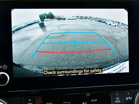 Certified 2024 Toyota Highlander LE image 24