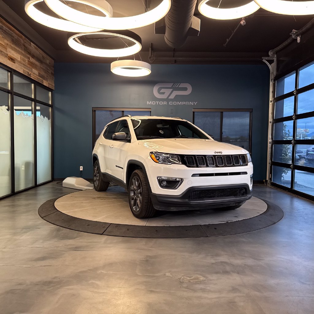 Used 2021 Jeep Compass Latitude AWD/4WD image 1