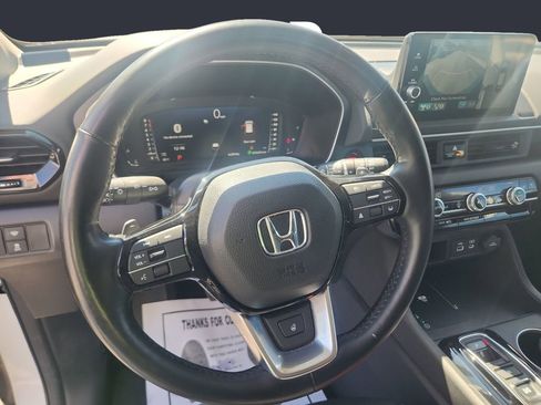 Used 2023 Honda Pilot Elite image 12