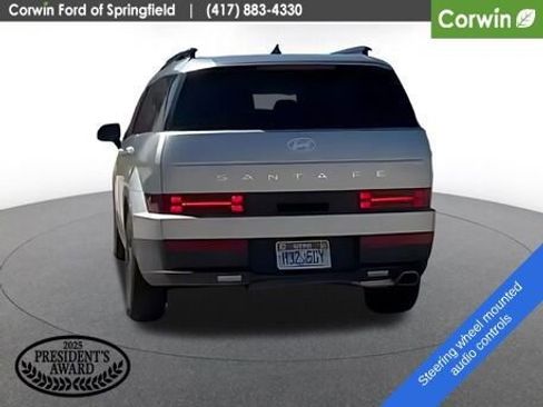 Used 2025 Hyundai Santa Fe SEL AWD/4WD image 4