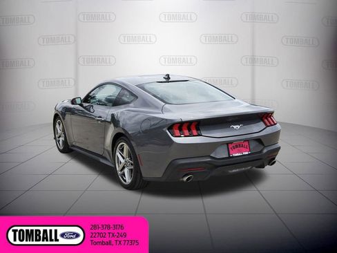 Used 2024 Ford Mustang Coupe RWD image 5