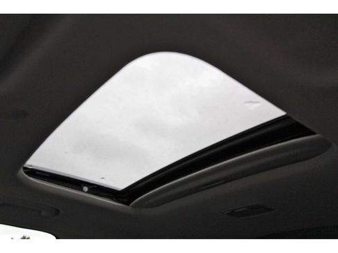 New 2026 Hyundai Venue SEL image 16