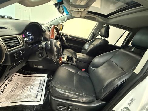 Used 2015 Lexus GX 460 Luxury image 16