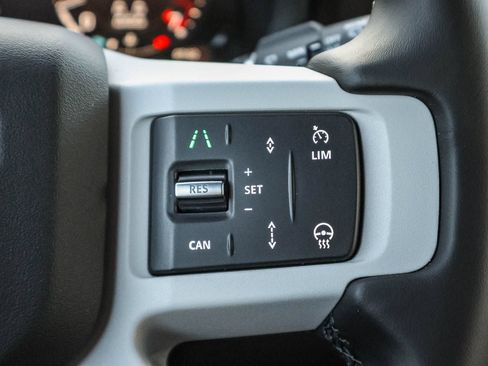 New 2026 Land Rover Defender 130 X-Dynamic SE AWD/4WD image 33