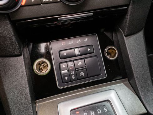 Used 2016 Land Rover LR4 HSE LUX image 26