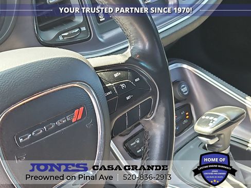 Used 2018 Dodge Challenger SXT RWD image 14