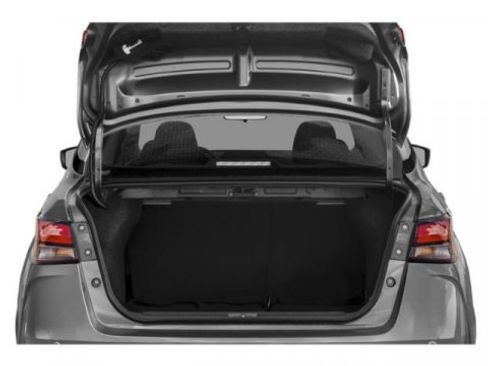Used 2021 Nissan Versa SV image 14